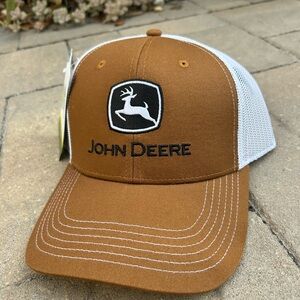 NWT John Deere Brown and White Cap